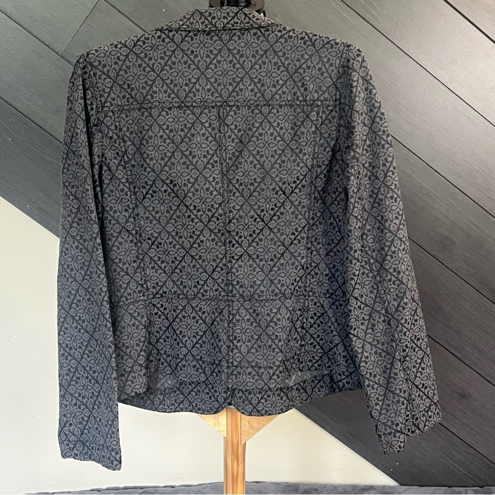 Ann Taylor Grey Patterned Blazer - image 3